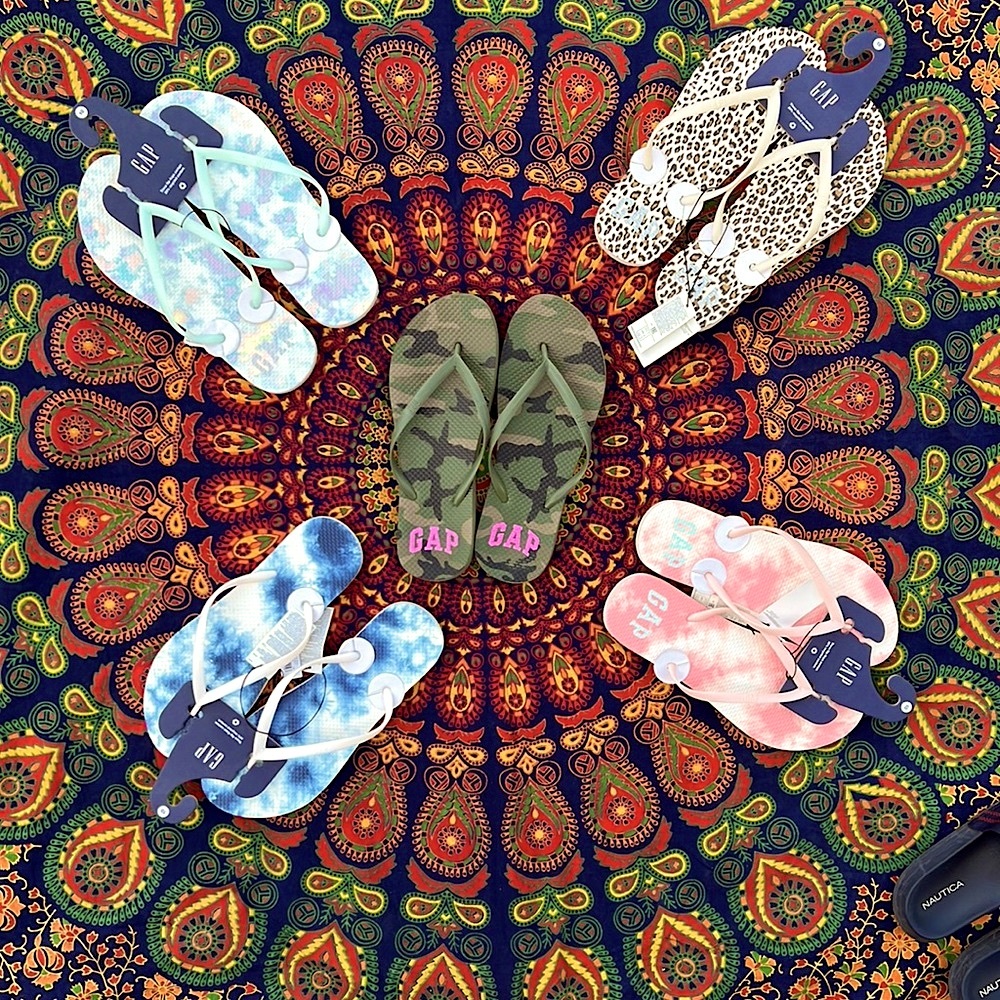 🩴 5 Pair Bundle of Gap Brand Flip Flops 🩴